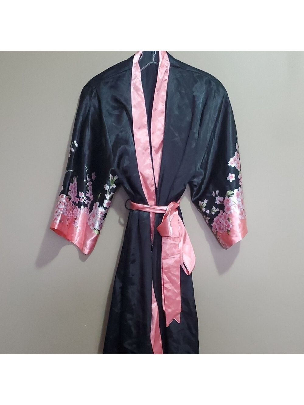Jones New York Pink Floral Satin Kimono And Chemise Set Size Small